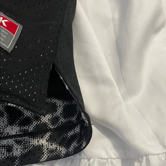 Nike Black Reversible Tank Top for Kids - Picture 7 of 8